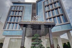 Hotel Warma Palace