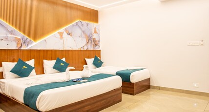 DAAN LUXE INN Room Type - Premium Family Room King Bed