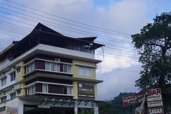 Ashirwad Retreat-A business Class Hotel