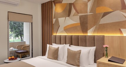 Voyage Eastin Suites Room Type - Club Room