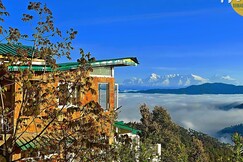 Inspire by MettaDhura Cozy home & closed balcony