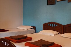 O Camarao Beach Resort, Calangute, North Goa