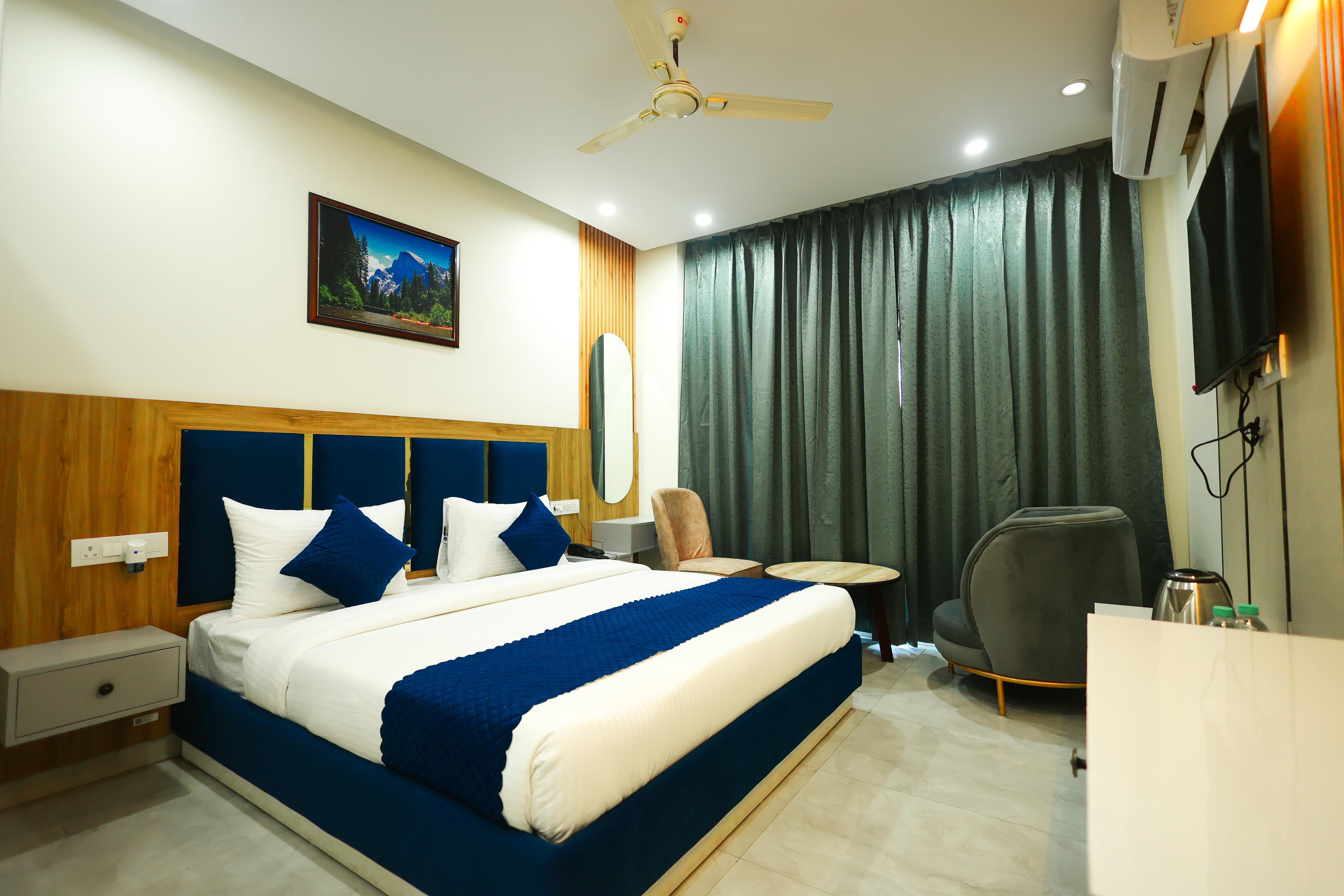 Roots & Peaks Wellness Hotel - Tap to explore photos