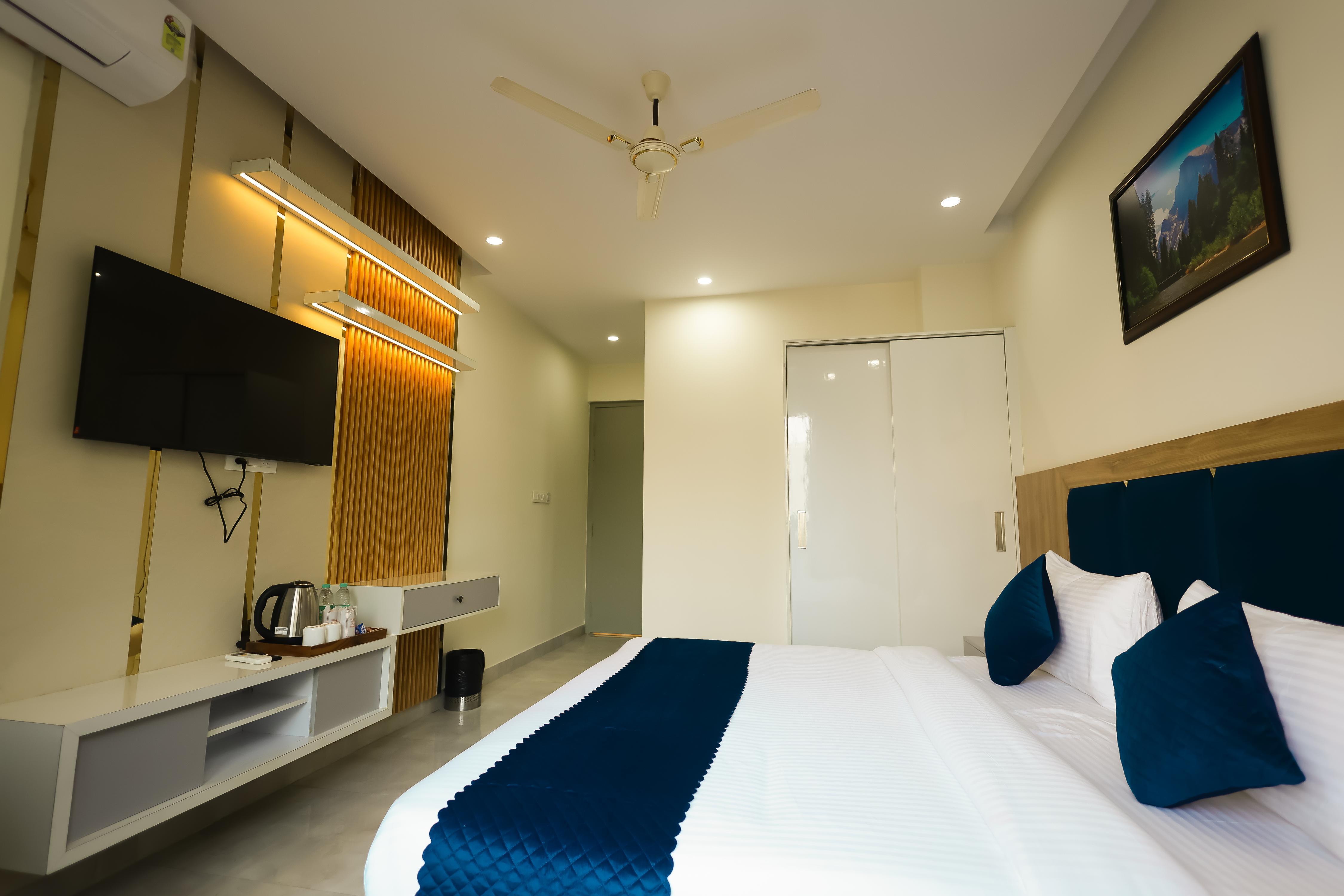 Roots & Peaks Wellness Hotel - Tap to explore photos