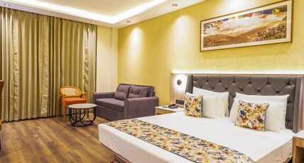 CAROM HOTEL MANALI Room Type - Executive Room