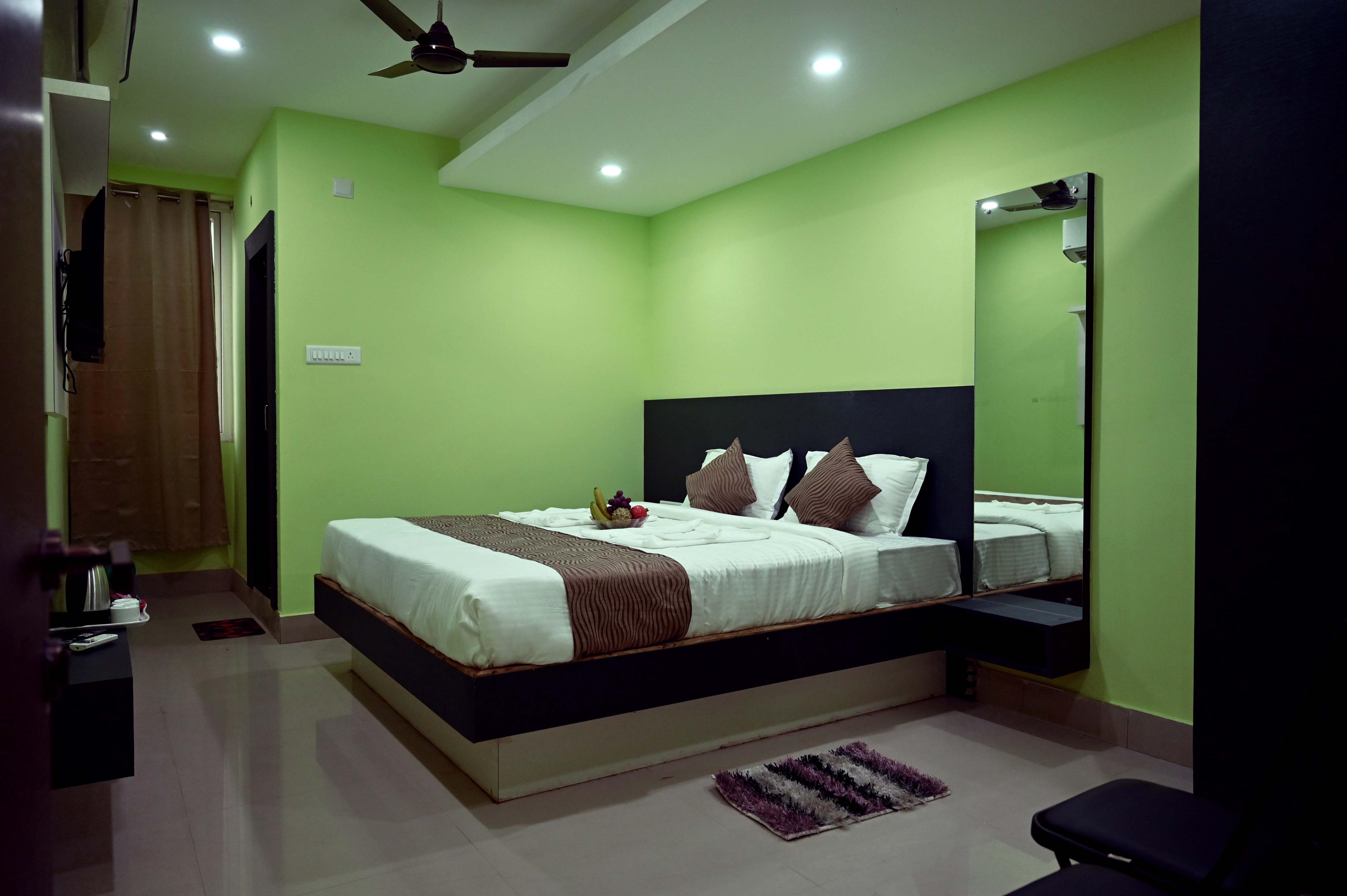 PR Guest House Room Type - Deluxe Room