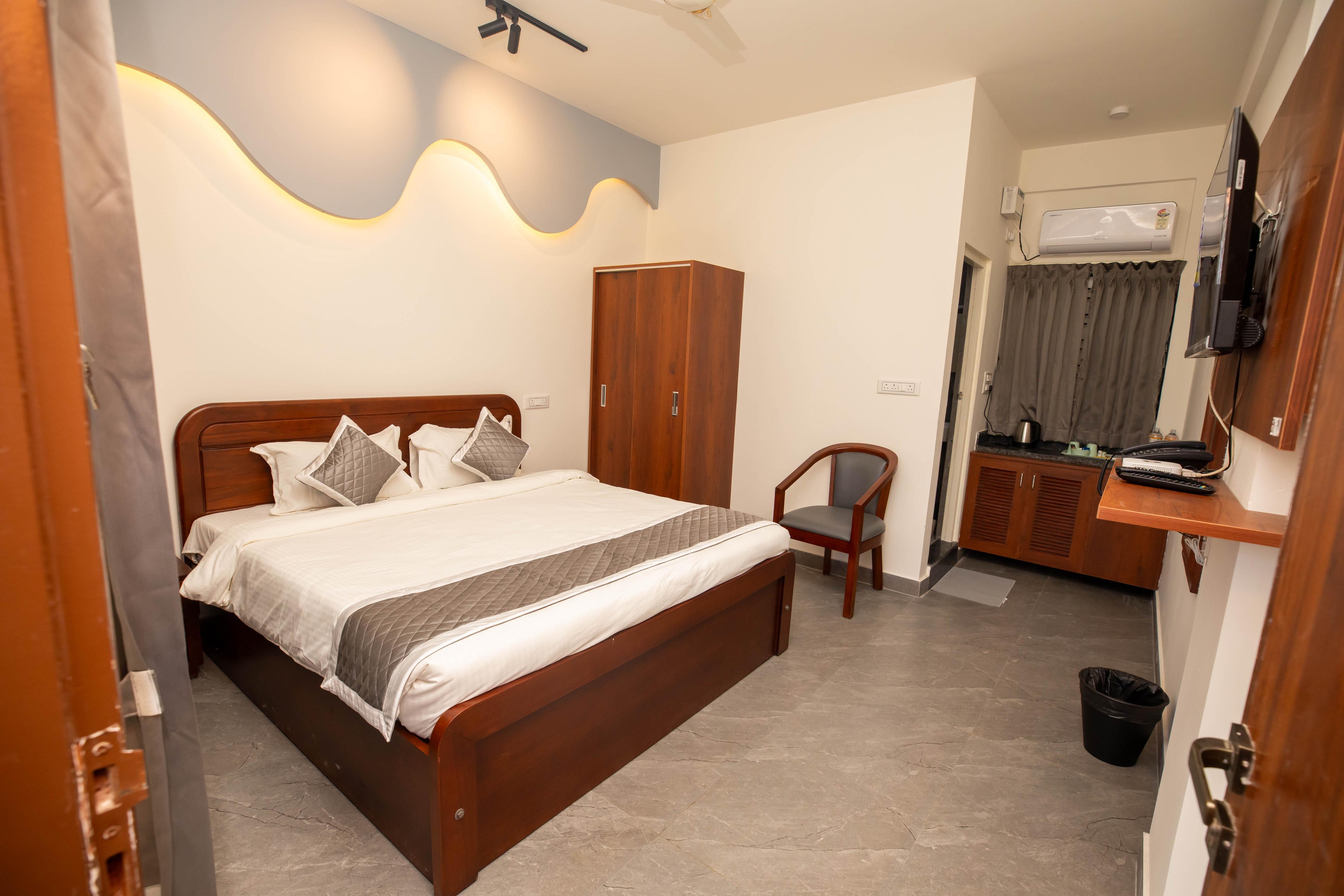 Hotel Miracle Meridian - Peenya Room Type - Executive Room