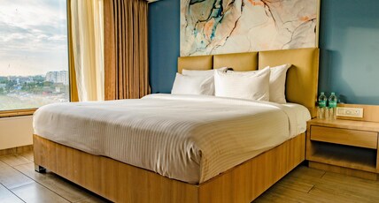 Pride Elite Chhtrapati Sambhajinagar Room Type - Deluxe King