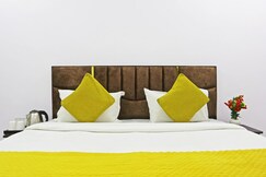 Raas Inn paschim vihar by twamev