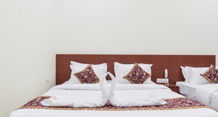 Hotel Good Luck Palace Room Type - Super Deluxe Triple Bed Room Hotel Good Luck Palace Room Type - Super Deluxe Triple Bed Room