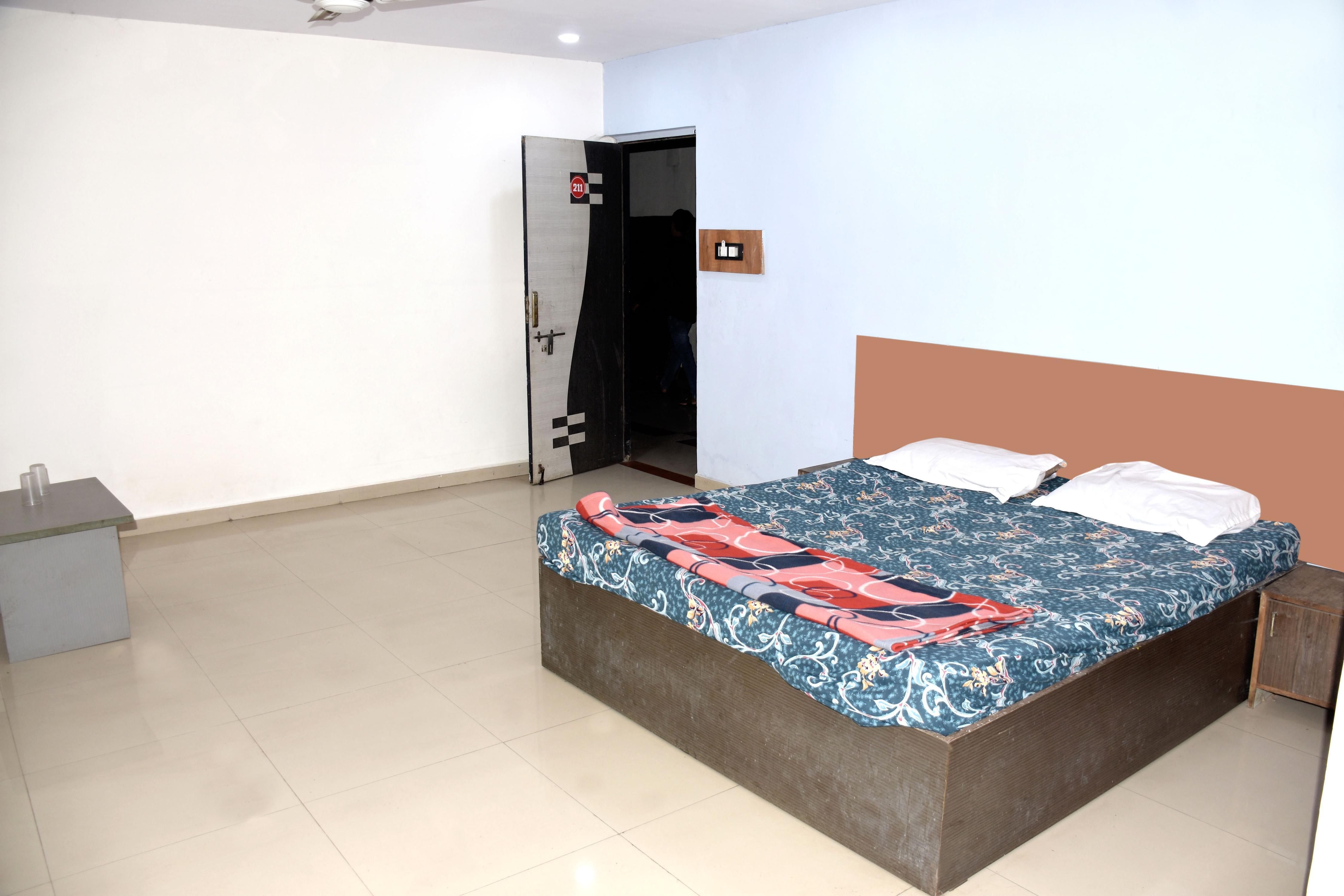 HOTEL DIVYA PALACE - Tap to explore photos