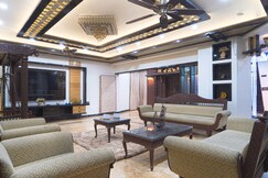 Alaya Stays Royal Valora, Charming 5 BHK villa with Garden