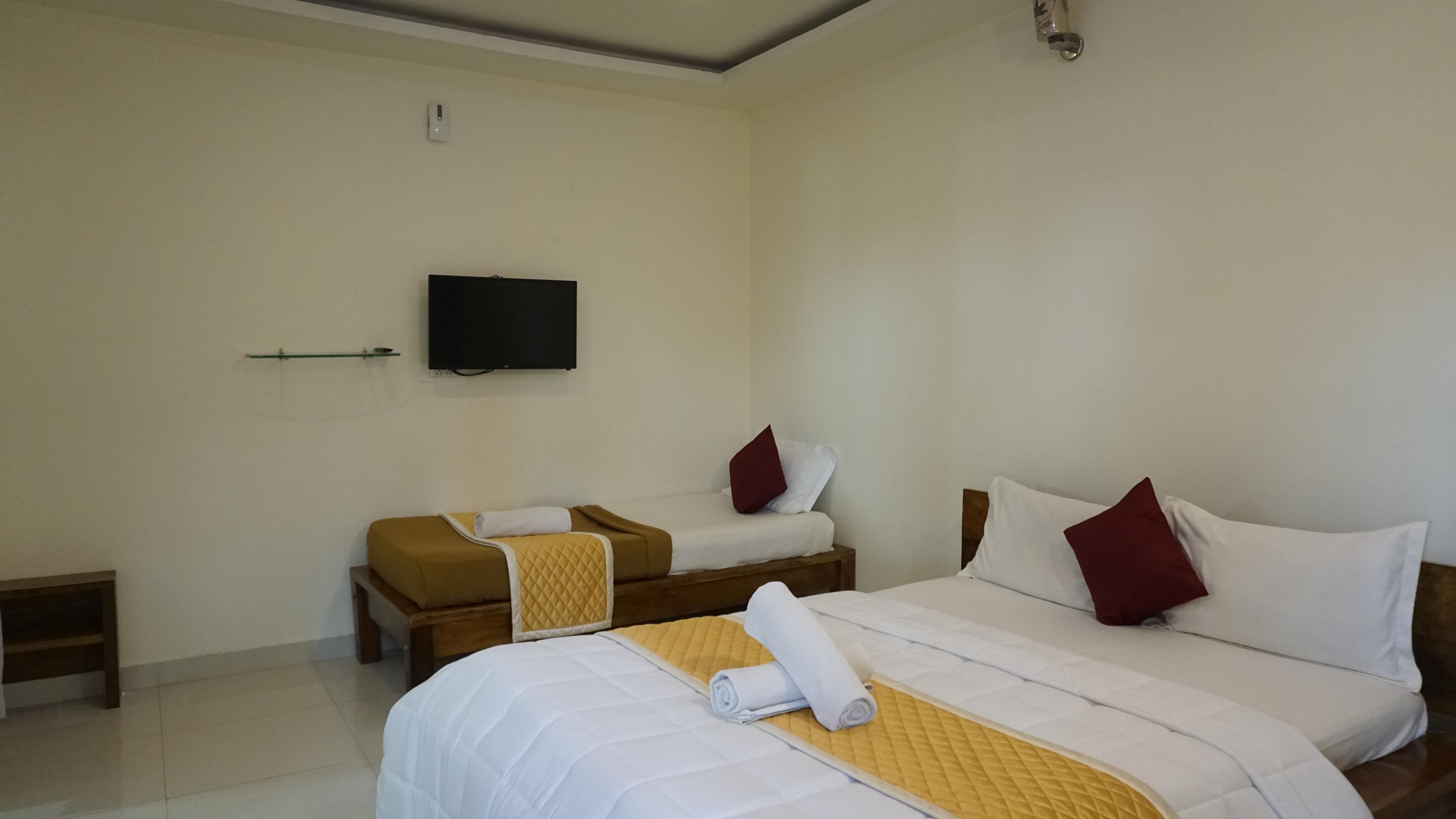 Rajvilas Homestay - Tap to explore photos