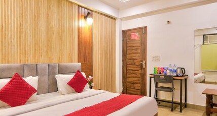 Hotel Quadis 51 Room Type - Deluxe Room