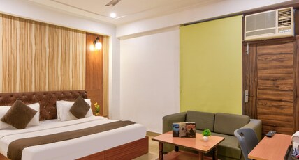 Hotel Quadis 51 Room Type - Super Deluxe Balcony Room