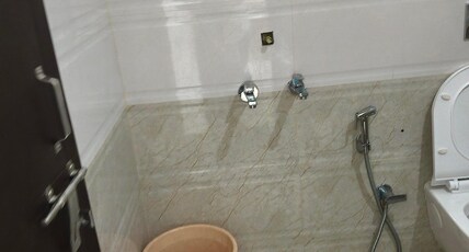 Hotel Madhav Bhakta Nivas Room Type - Room no 1