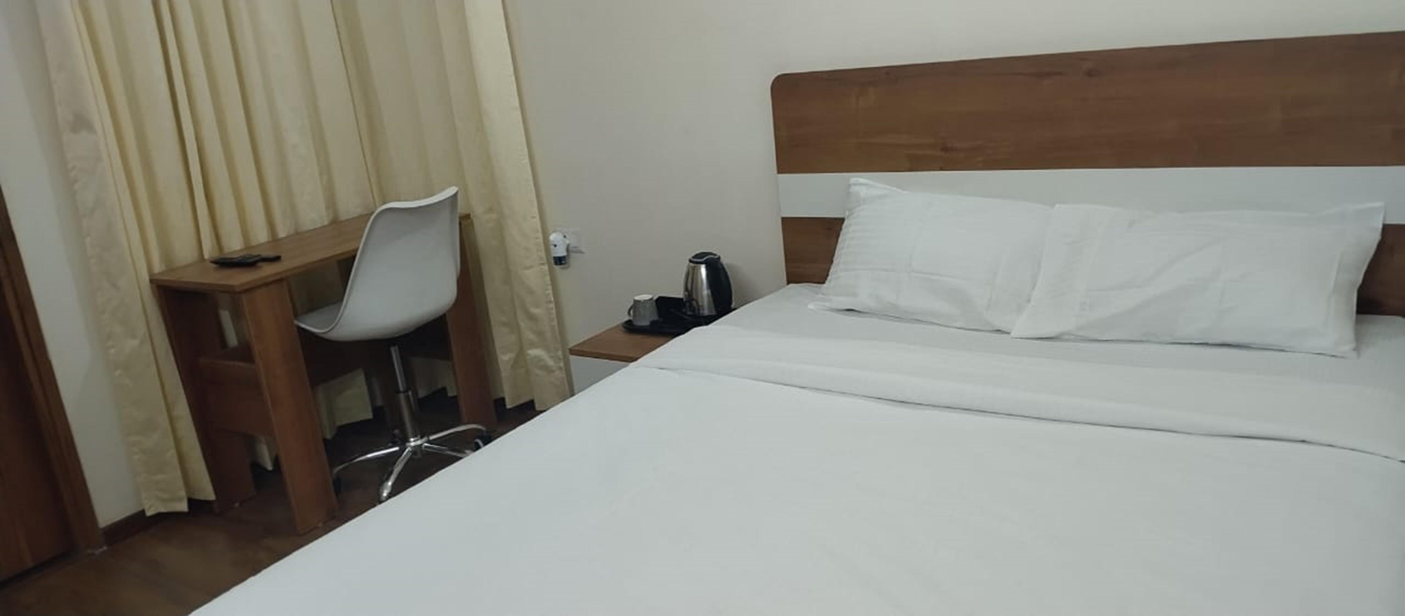 UBL Guest House- Lucknow - Tap to explore photos