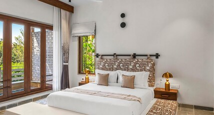 Still River Suites with Pool, Jacuzzi by ELIVAAS, Udaipur Room Type - Room Retreat With Plunge Pool
