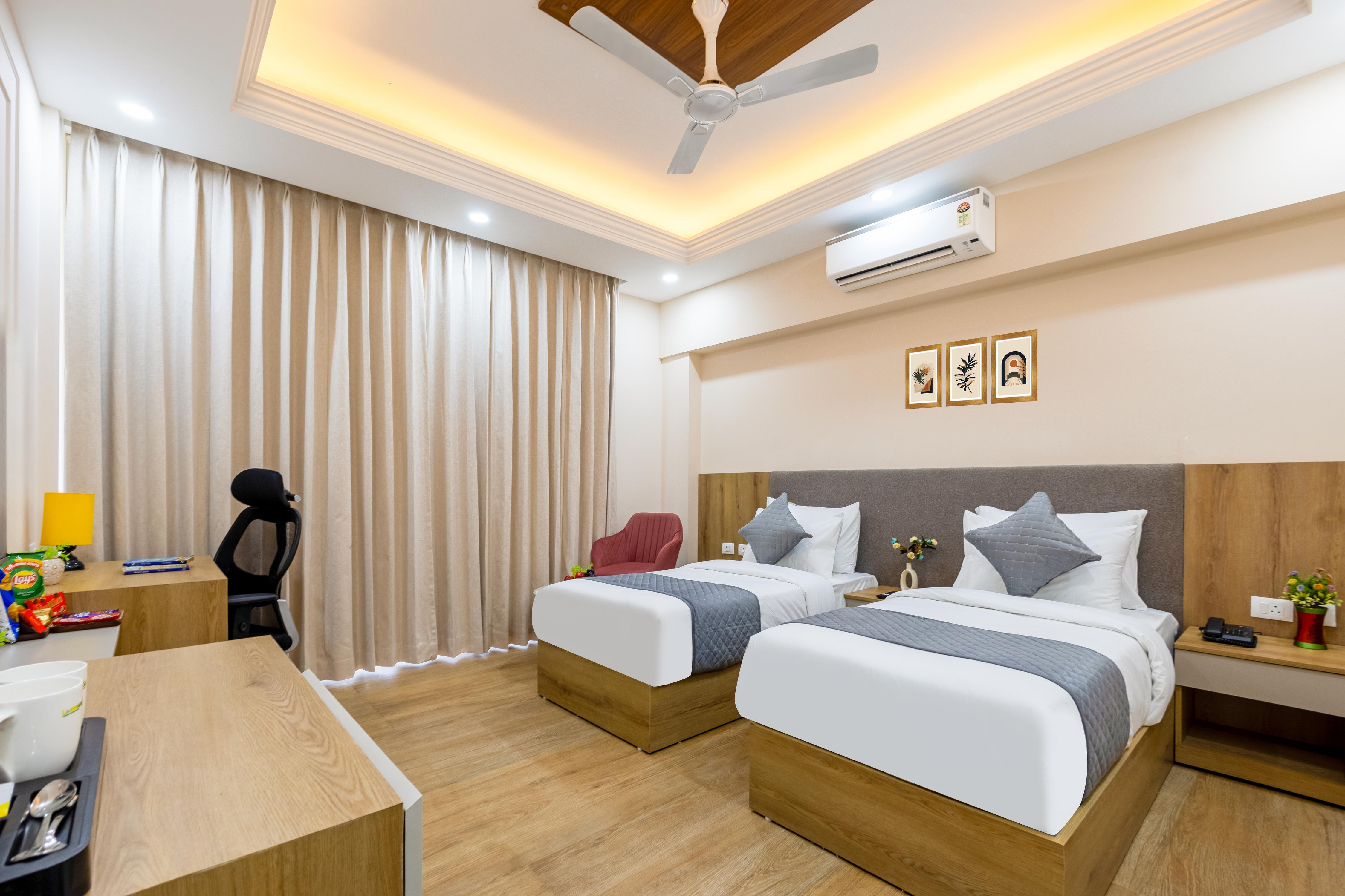 Limewood Signature -Huda City Center - Tap to explore photos