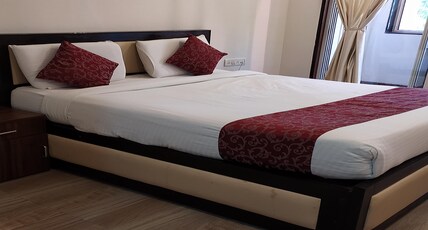 Divine Residency Room Type - Deluxe