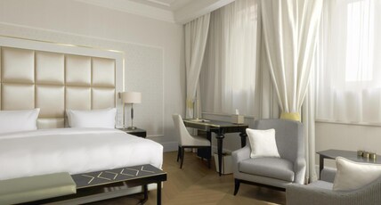 Parisi Udvar Hotel Budapest Room Type - CORNER SUITE