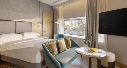 Hyatt Regency London Olympia Room Type - 1 KING BED PREMIUM CORNER