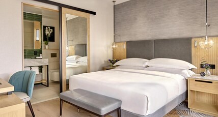 Hyatt Regency London Olympia Room Type - REGENCY SUITE