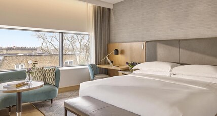Hyatt Regency London Olympia Room Type - 1 KING BED DELUXE