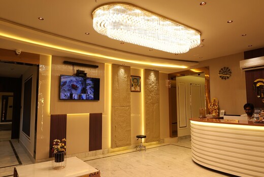 Hotel Moti Mauranipur