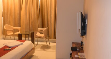 Hotel Royal Residency Room Type - Deluxe AC Room