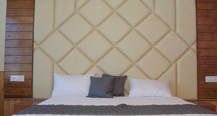 Wood Crista Retreat kufri Room Type - Deluxe room with private balcony