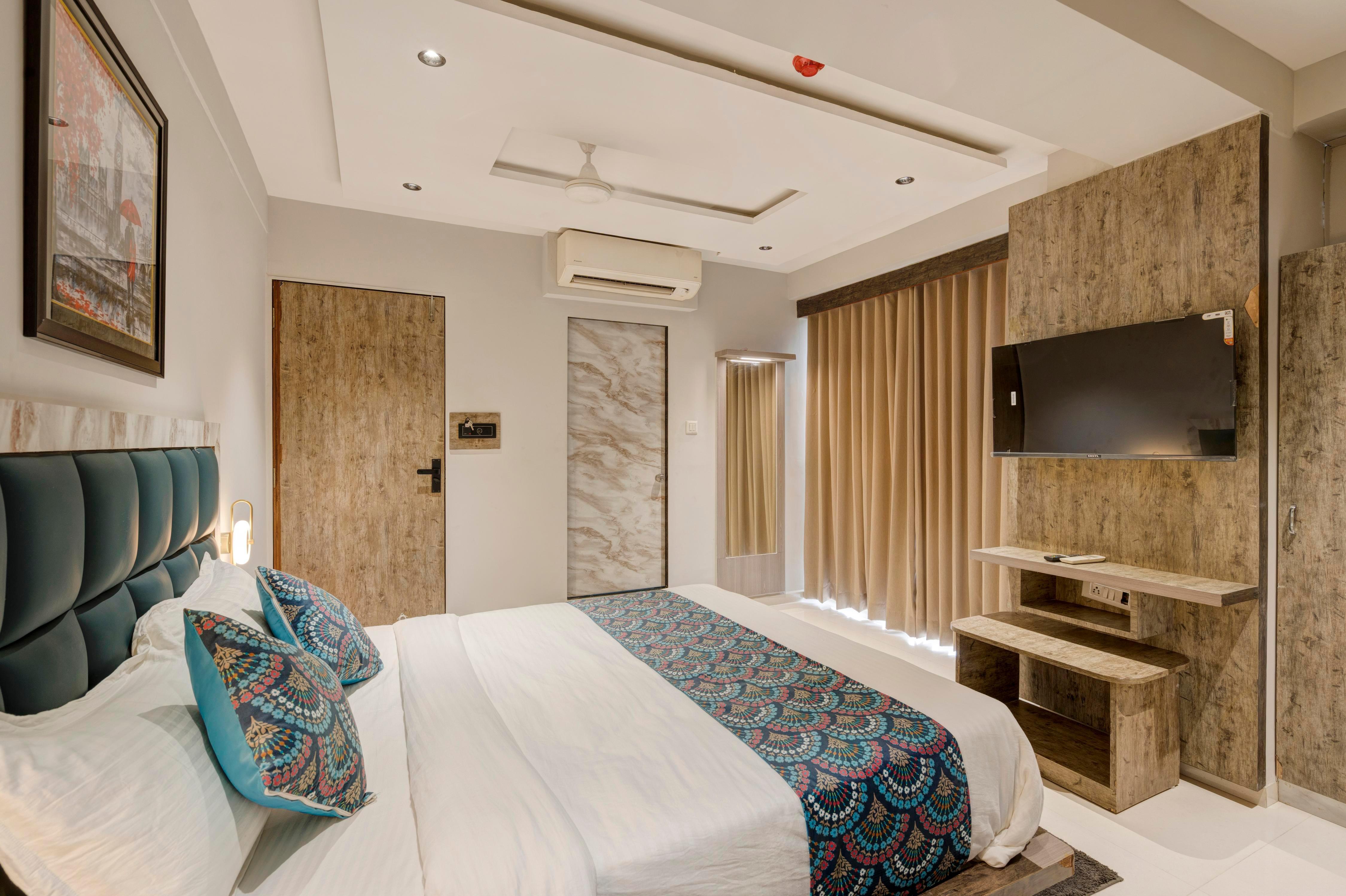 Hotel sparsh town - Tap to explore photos