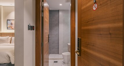 New Level Hotel Room Type - King Room