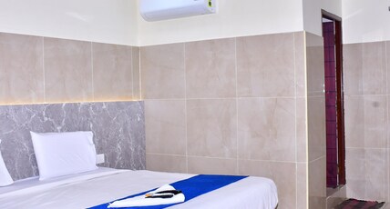 Roy Residency Luxury Rooms Room Type - Deluxe AC Room