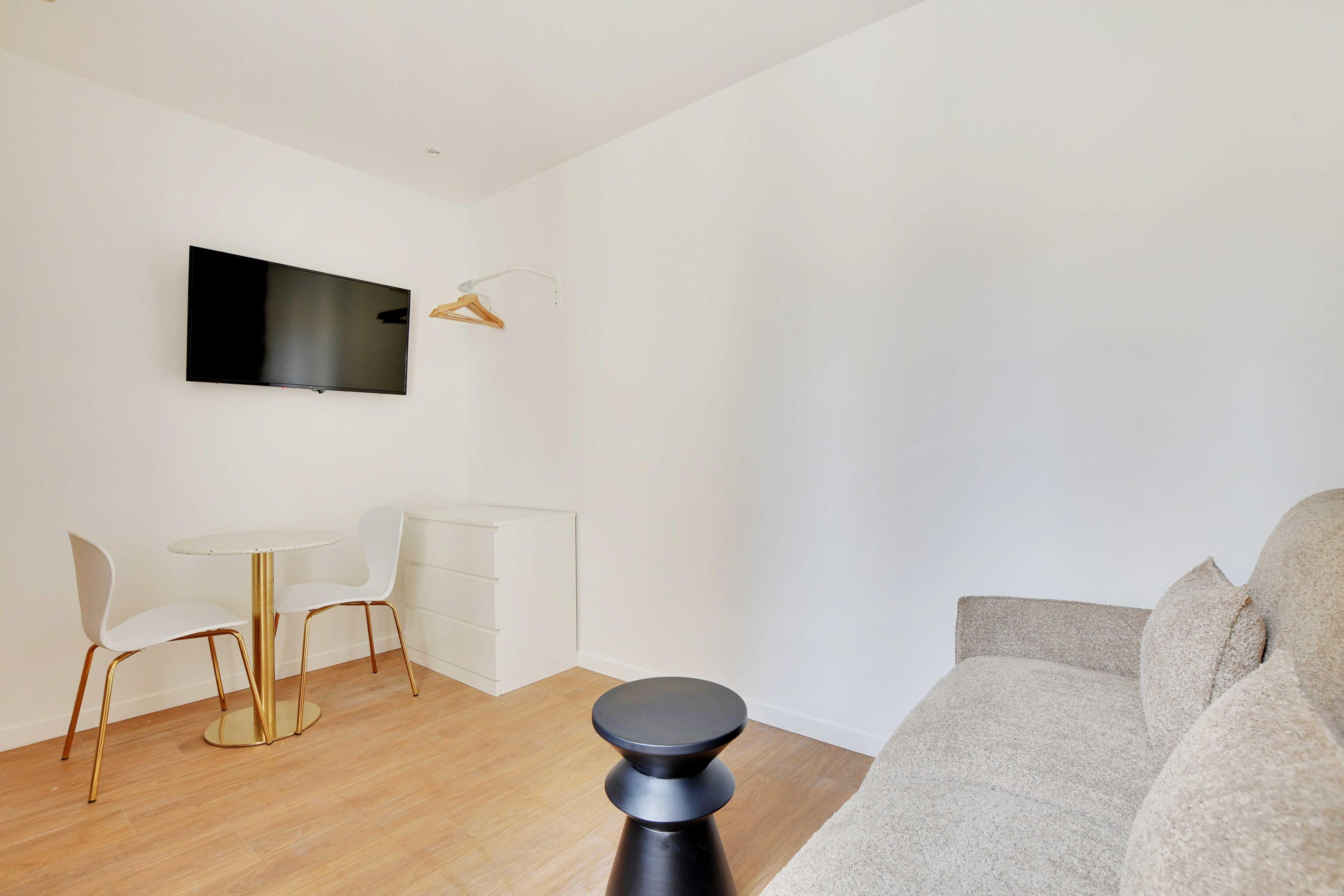 Modern studio - 2 P - Montreuil Room Type - Modern studio - 2 P - Montreuil Modern studio - 2 P - Montreuil Room Type - Modern studio - 2 P - Montreuil