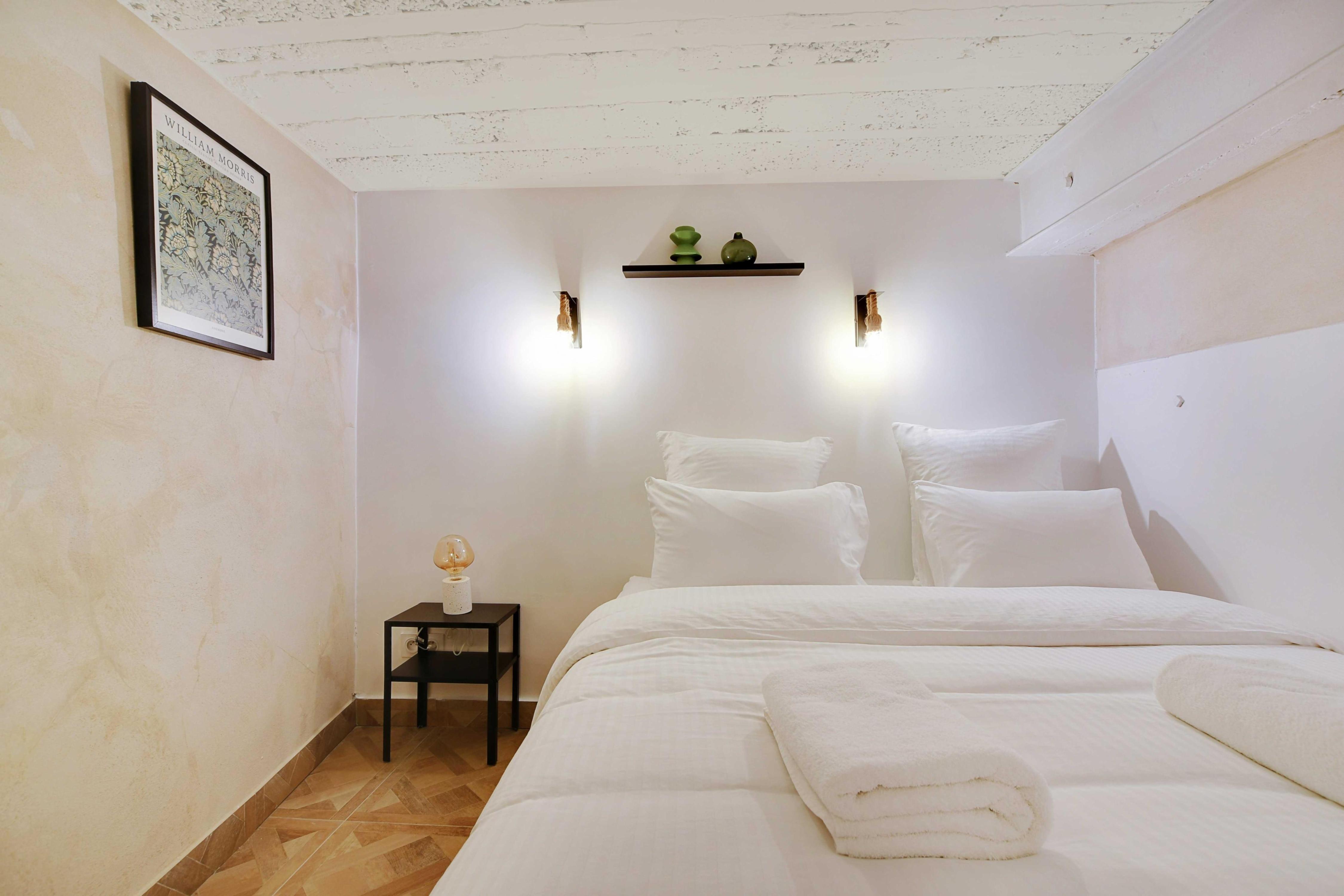 A jewel in the heart of the Marais- 4P/1BDR- Paris