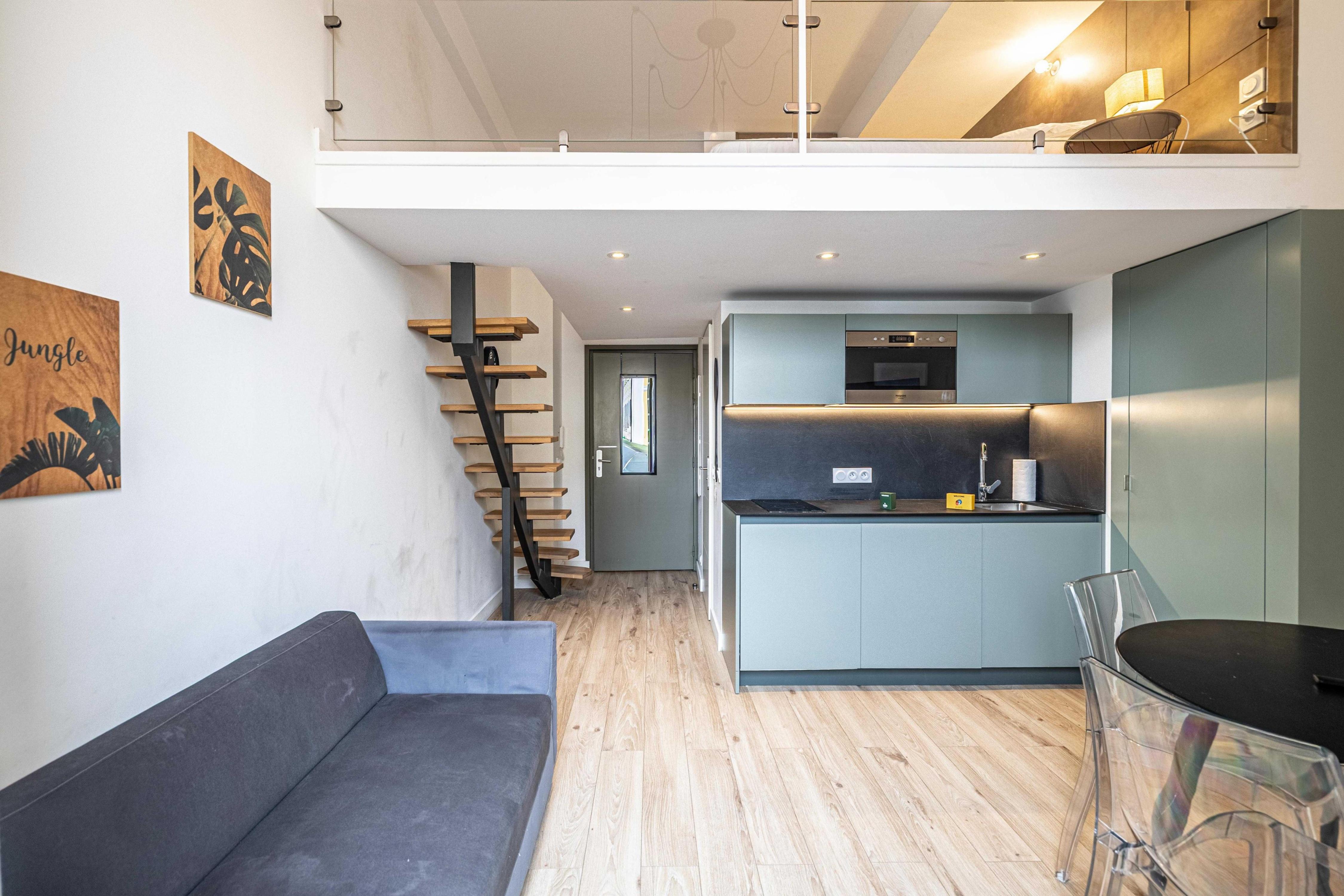 A/C Mezzanine Apt 1BR/2P - Place Garibaldi