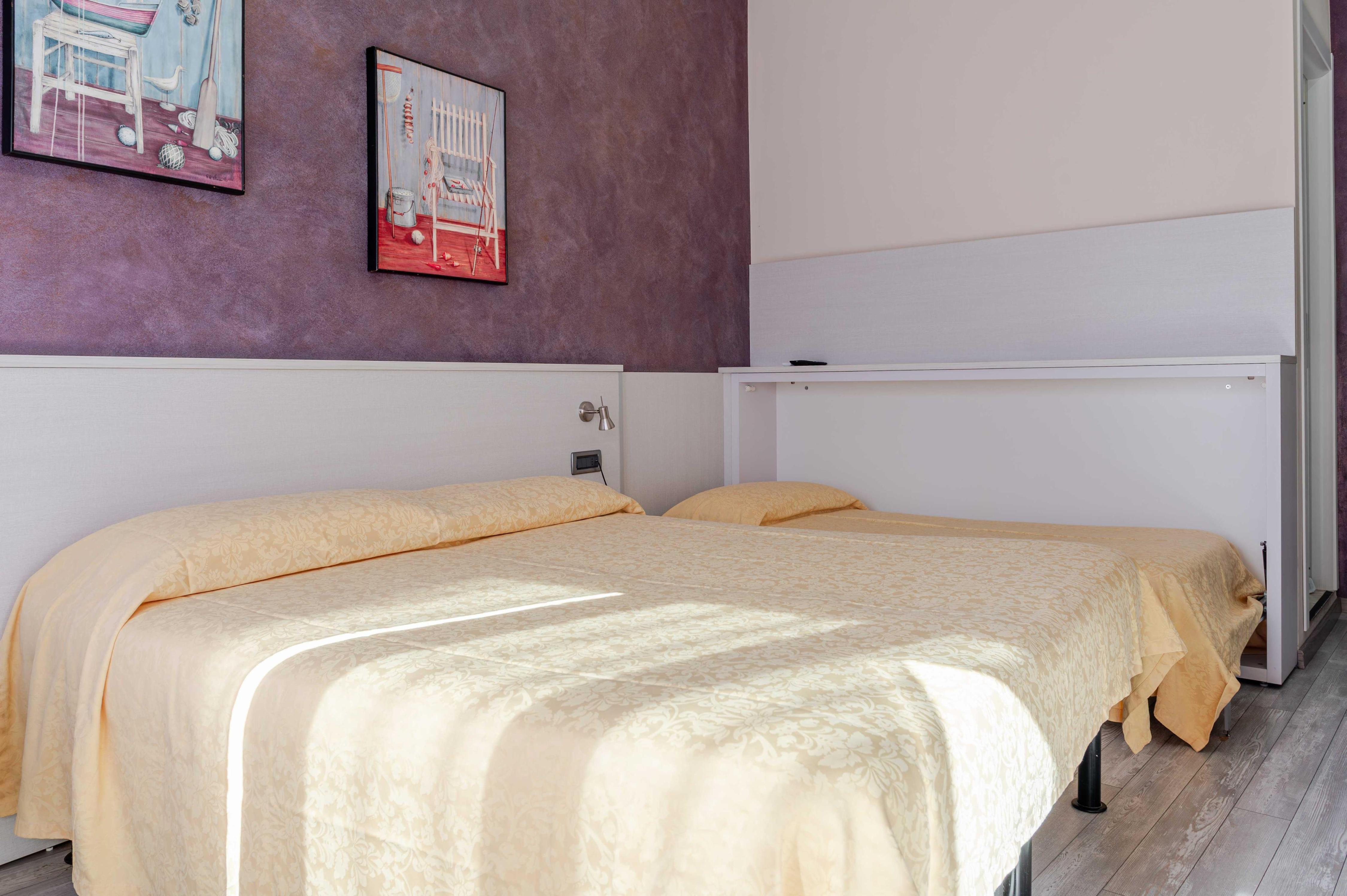 Hotel 3 Soothing Experience in Ventimiglia - Tap to explore photos
