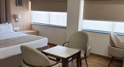 Hotel Pallavi Grand Room Type - Suite Room with Jacuzzi