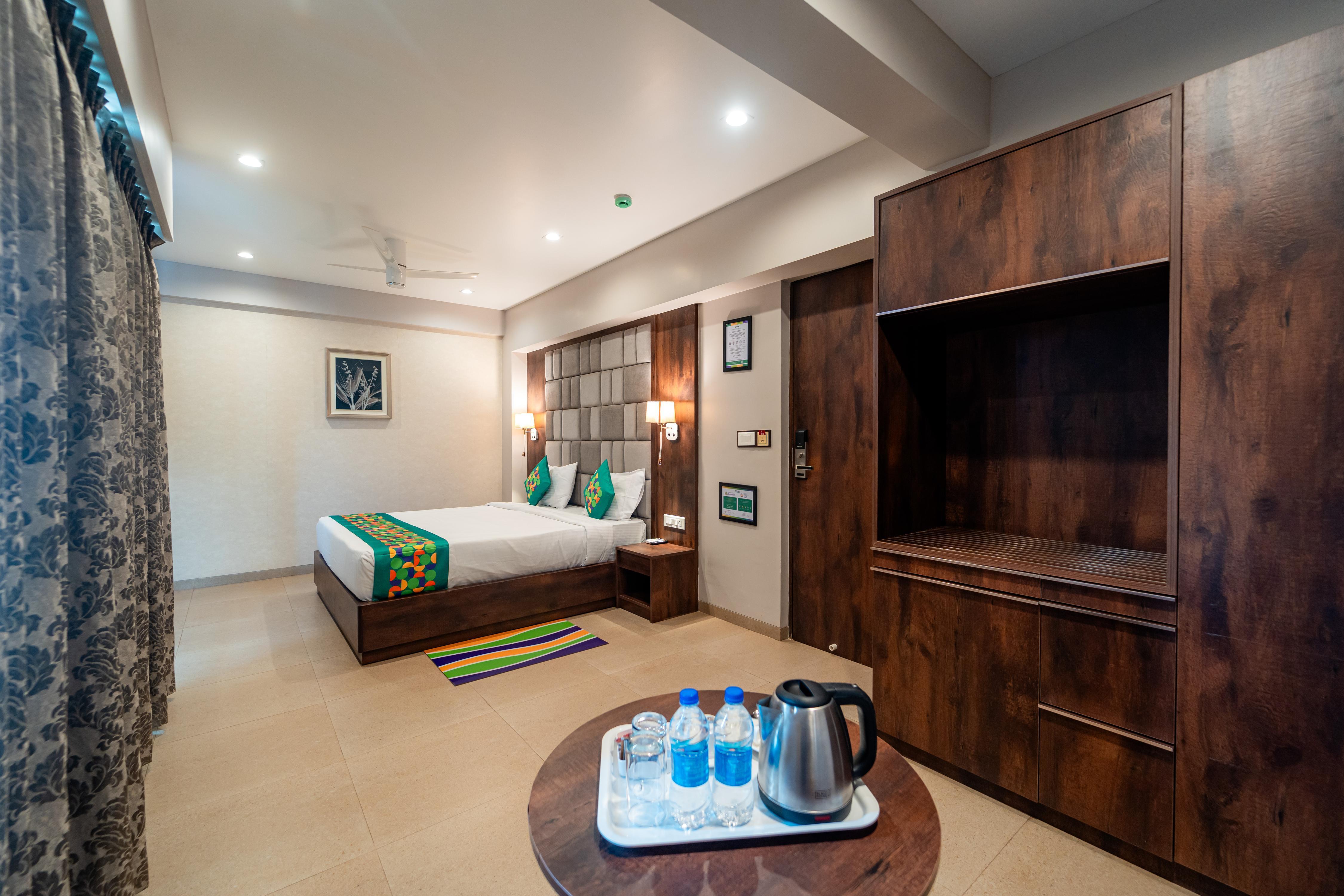 Treebo Premium Nova Candolim With Pool And Spa - Tap to explore photos