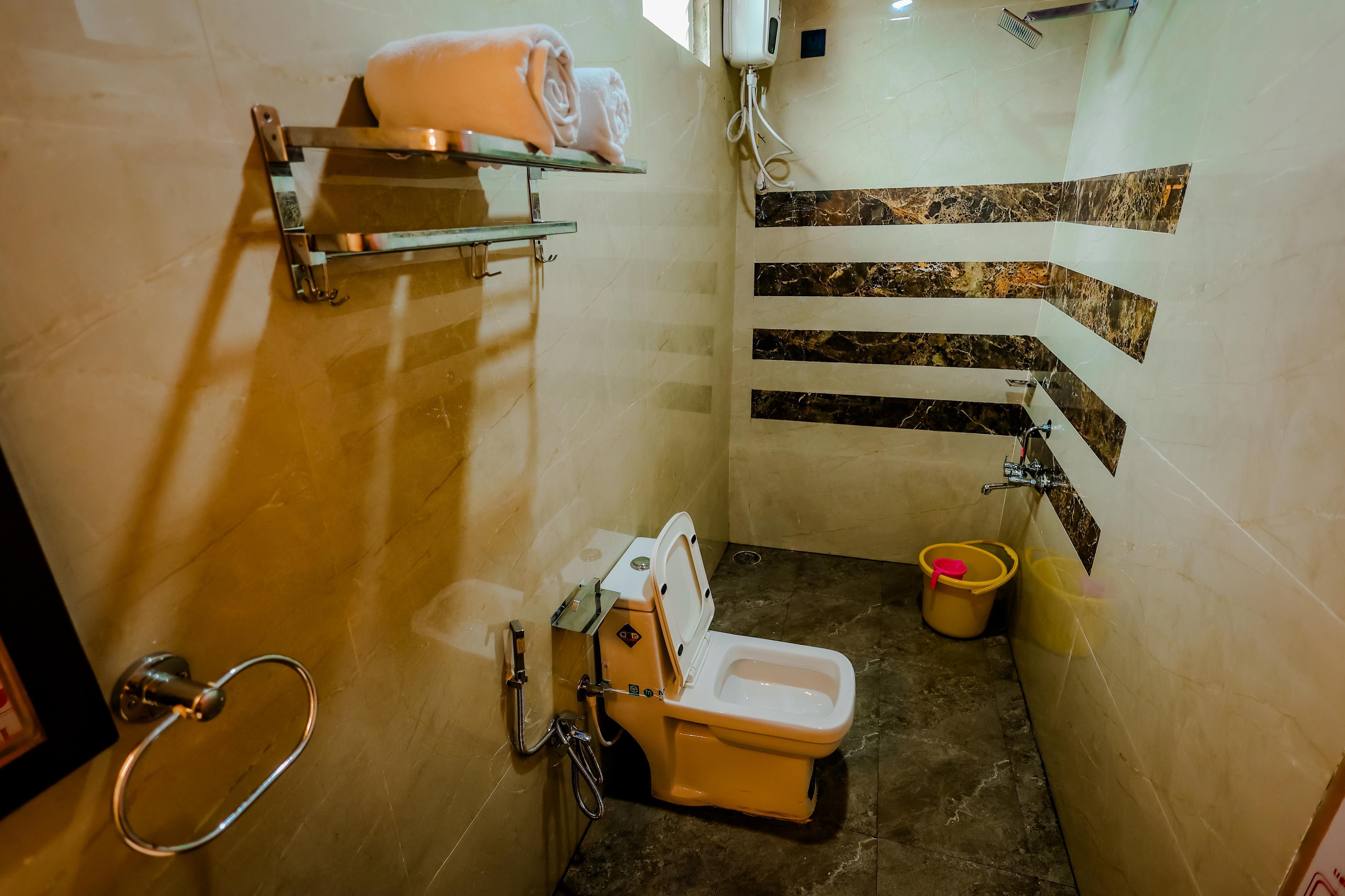 Cozy Gokarna Beachstay - Tap to explore photos