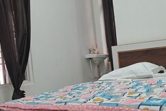 Maa Parvati Guesthouse