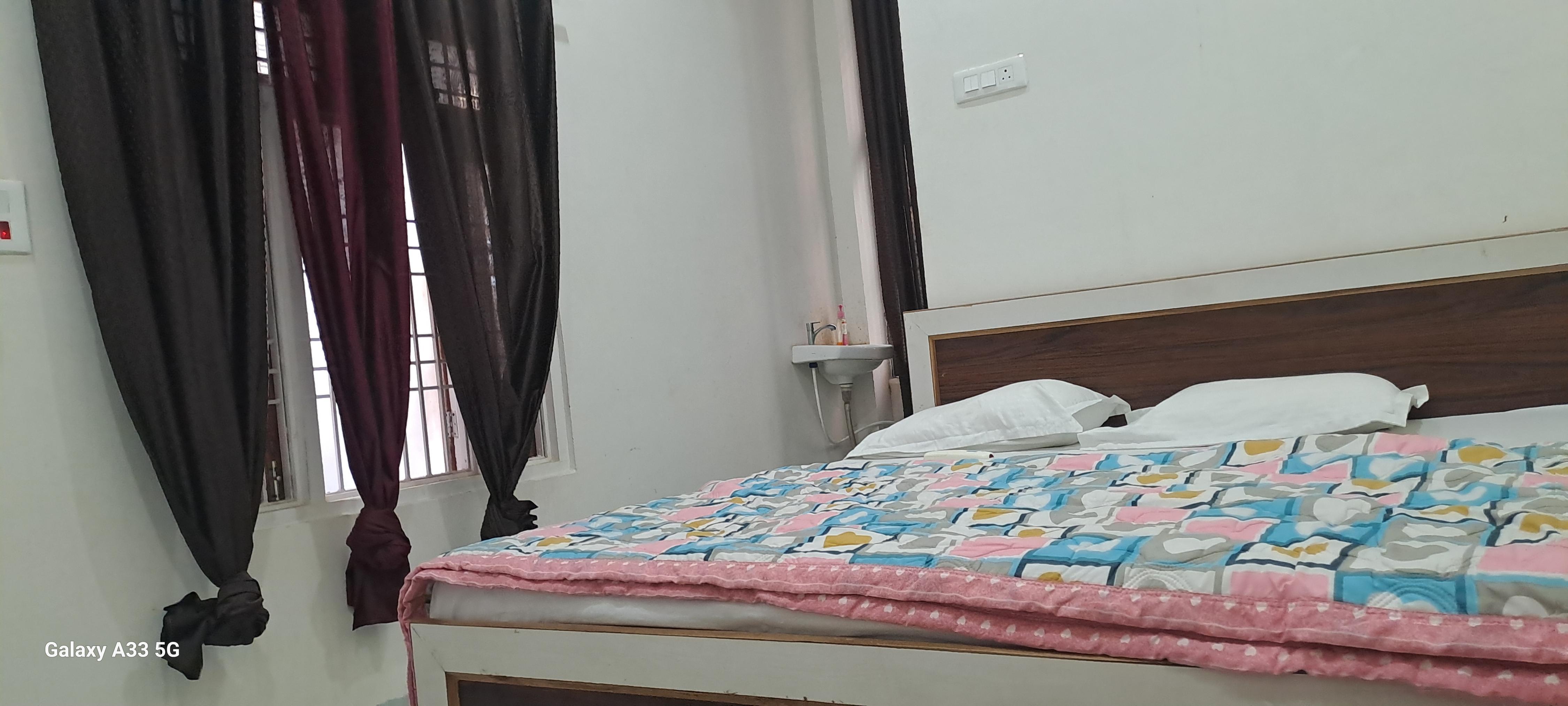 Maa Parvati Guesthouse Room Type - Bedroom 1