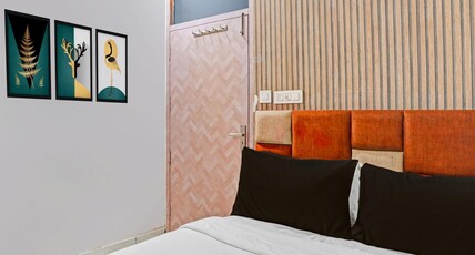 Super Townhouse by OYO Mohali Bus Terminal Formerly Hotel HM Crystal Room Type - Classic with Balcony Super Townhouse by OYO Mohali Bus Terminal Formerly Hotel HM Crystal Room Type - Classic with Balcony