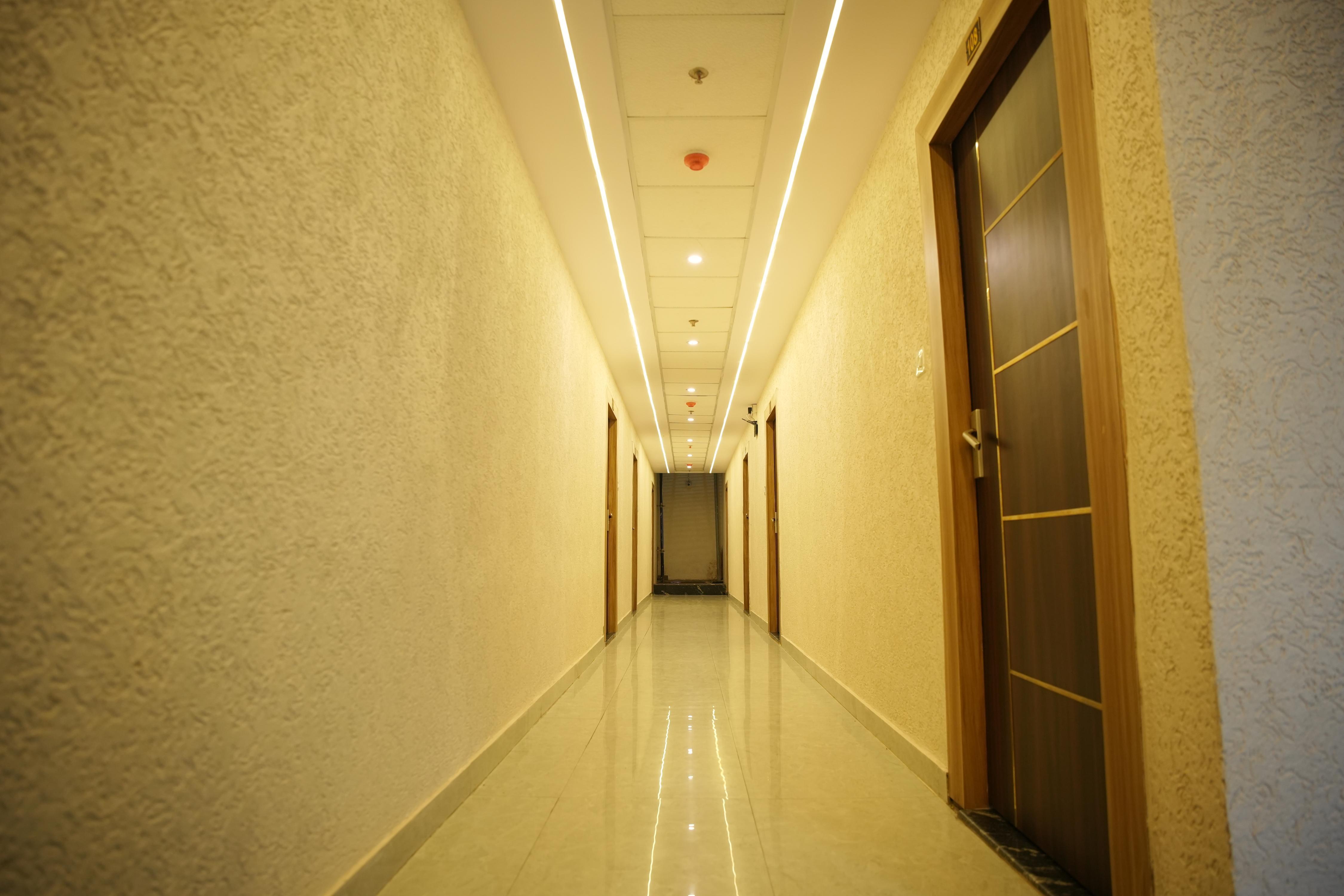 Hotel Laxmi Villas - Tap to explore photos