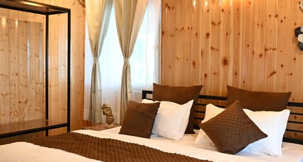Kriva Luxury Stays Room Type - Grand Upper Deck:Premium2BHK/Jacuzzi & Valley View