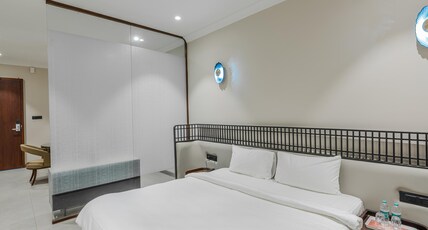 Hotel Rosebey Room Type - Junior Suite King Bed Room