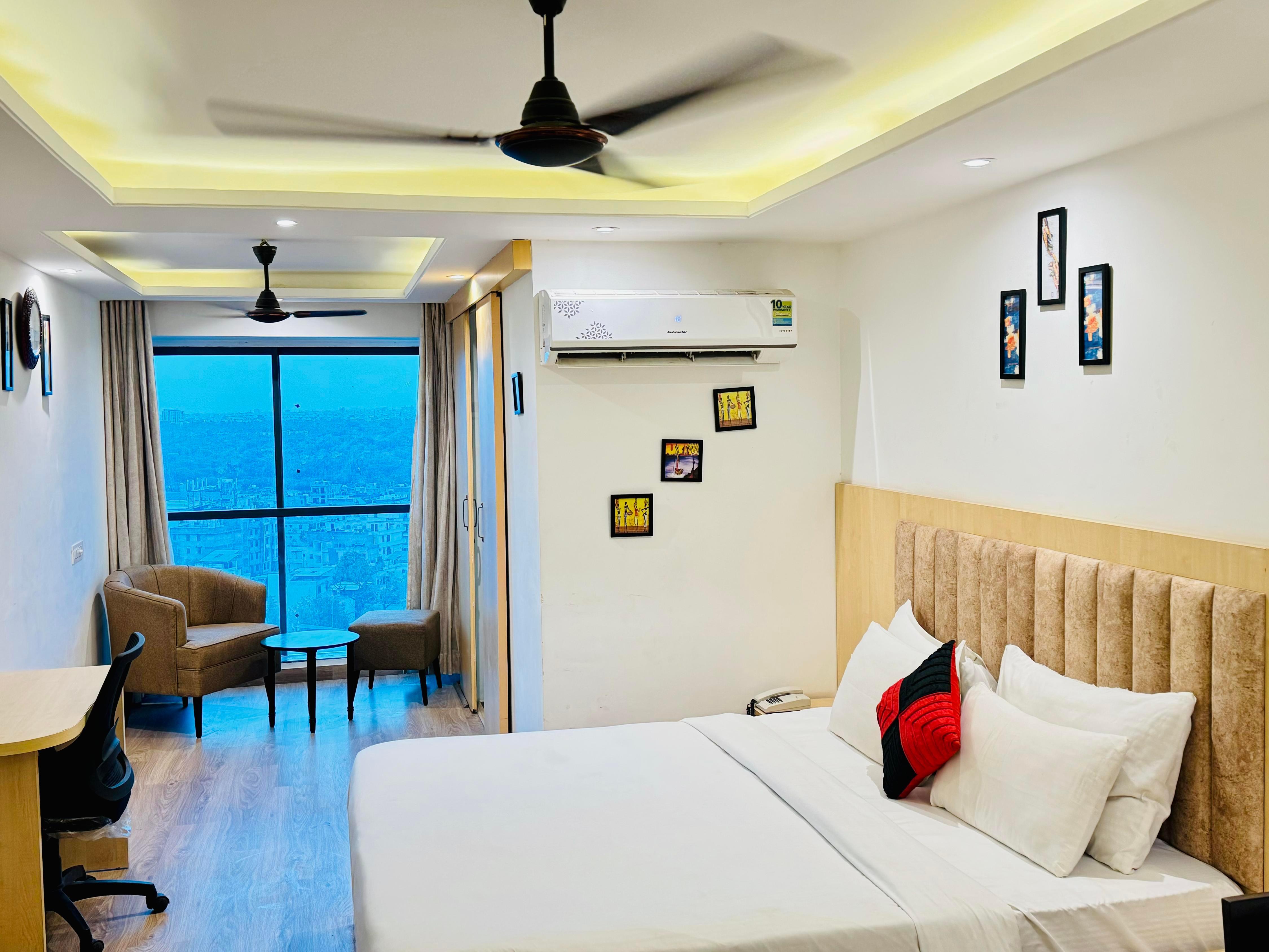 Golden Suites Grand Anukampa
