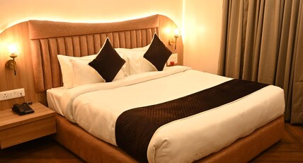 The Regal Crown By Ritya Hotels Room Type - Deluxe Room