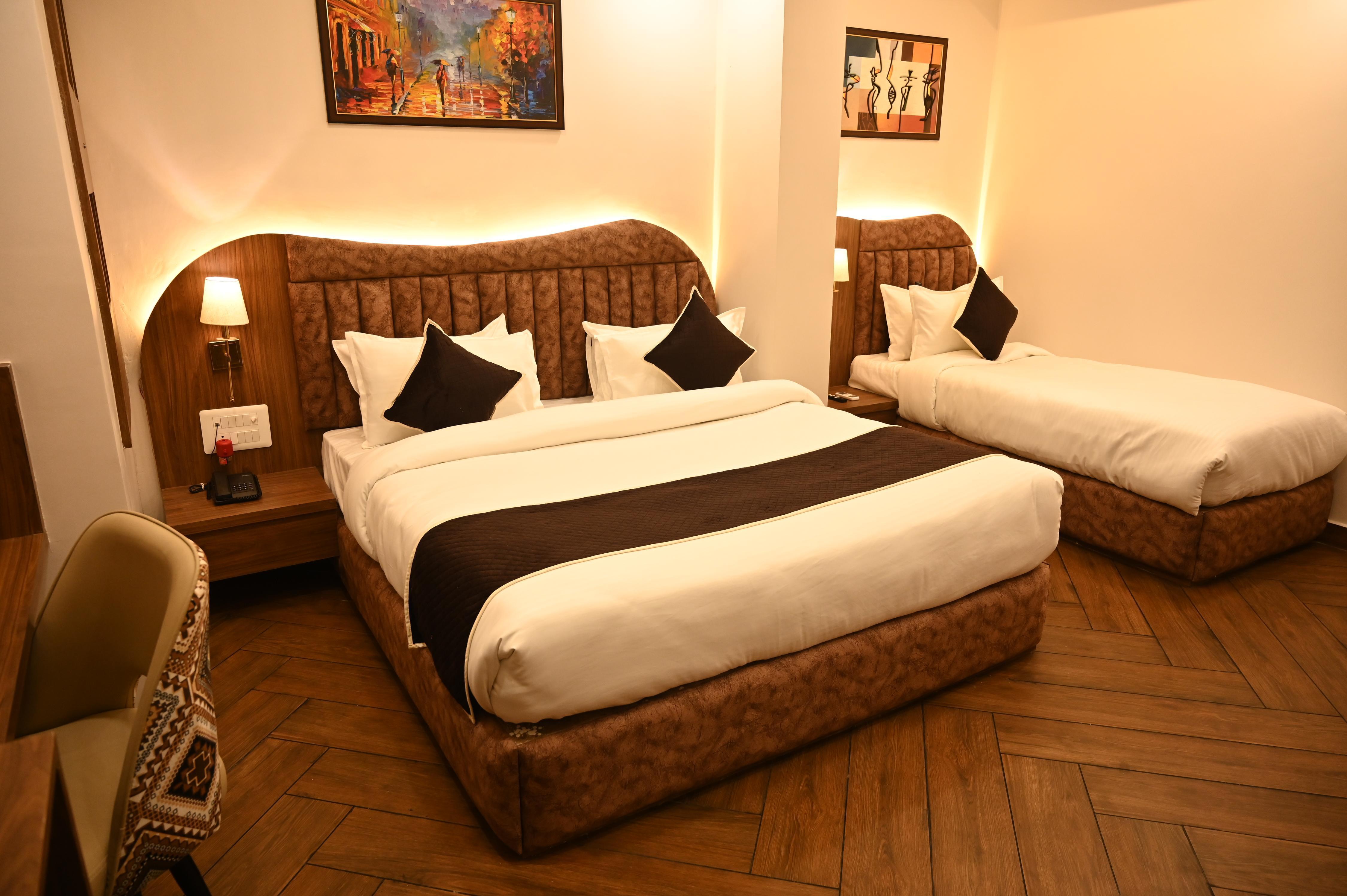 The Regal Crown By Ritya Hotels Room Type - Deluxe Triple Room